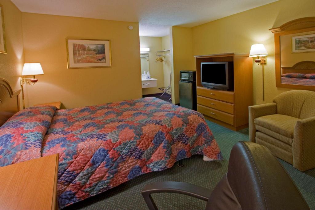 Americas Best Value Inn-Grenada