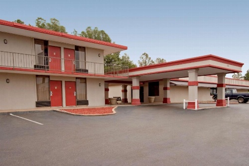 Americas Best Value Inn-Grenada image 7